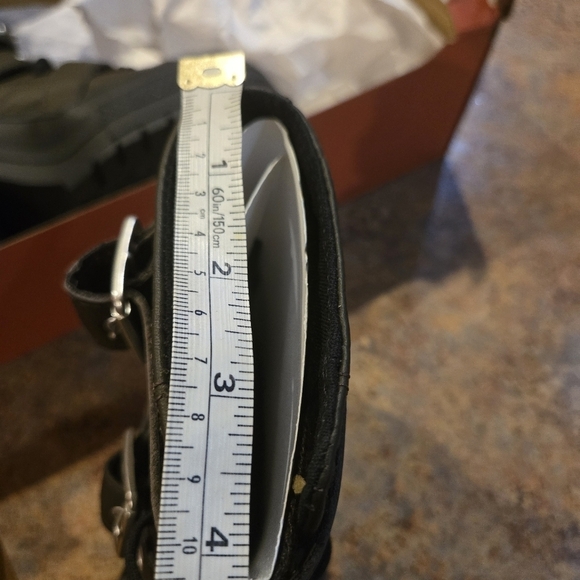 CONVERSE Chuck 70 De Luxe Heel Leather & Buckles High Top, Platform A12209C NEW! - Picture 10 of 16